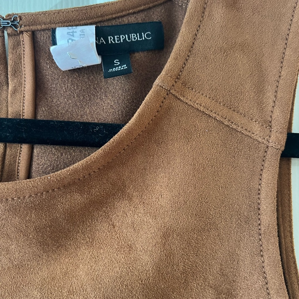 Banana Republic Brown Suede-Look Crop Tank - Picture 3 of 3